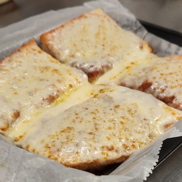 Pizza Bread Sandwich (8").