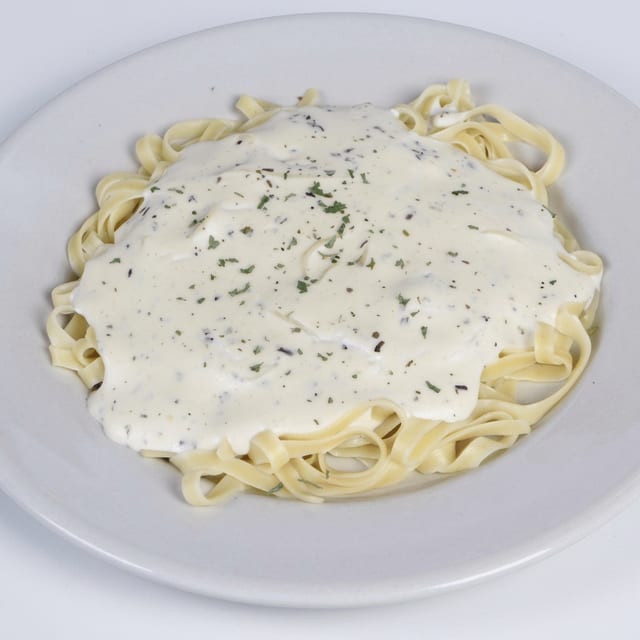 Fettuccine Alfredo - A La Carte.