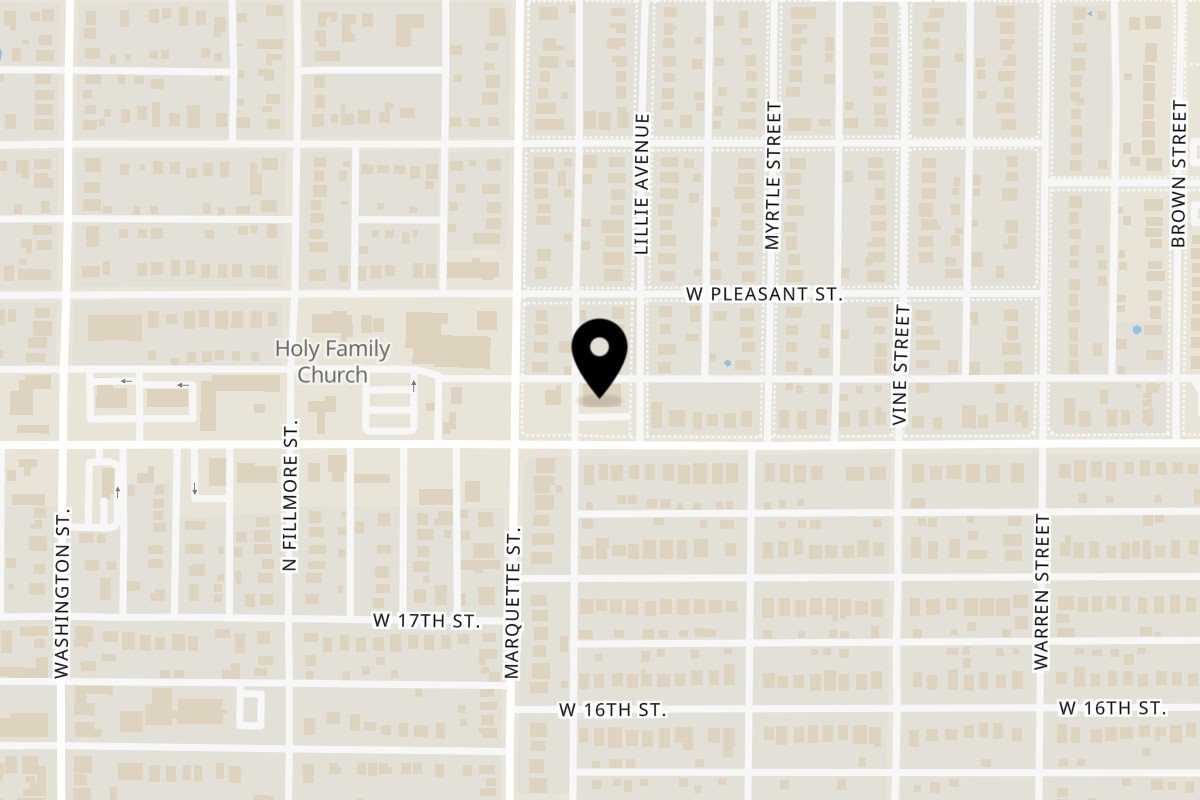 Map showing the location of The Grinders & Spaghetti House Davenport on 1208 W Locust St in Davenport